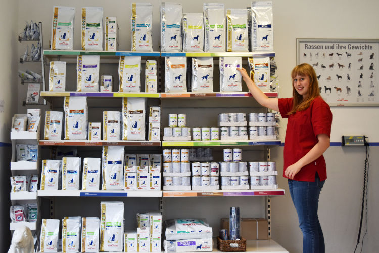 Tierfutter - Beratung und Verkauf bei Tierarzpraxis Dahnke Tierfutter Bedarf